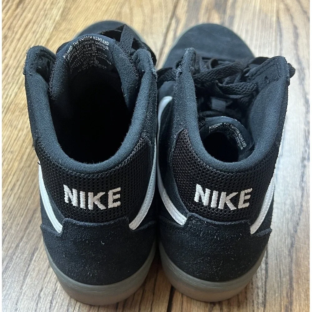 Nike fast shipping